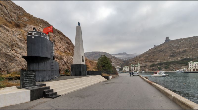 Фото Балаклава. Бывшая секретная база подводных лодок - вид 5